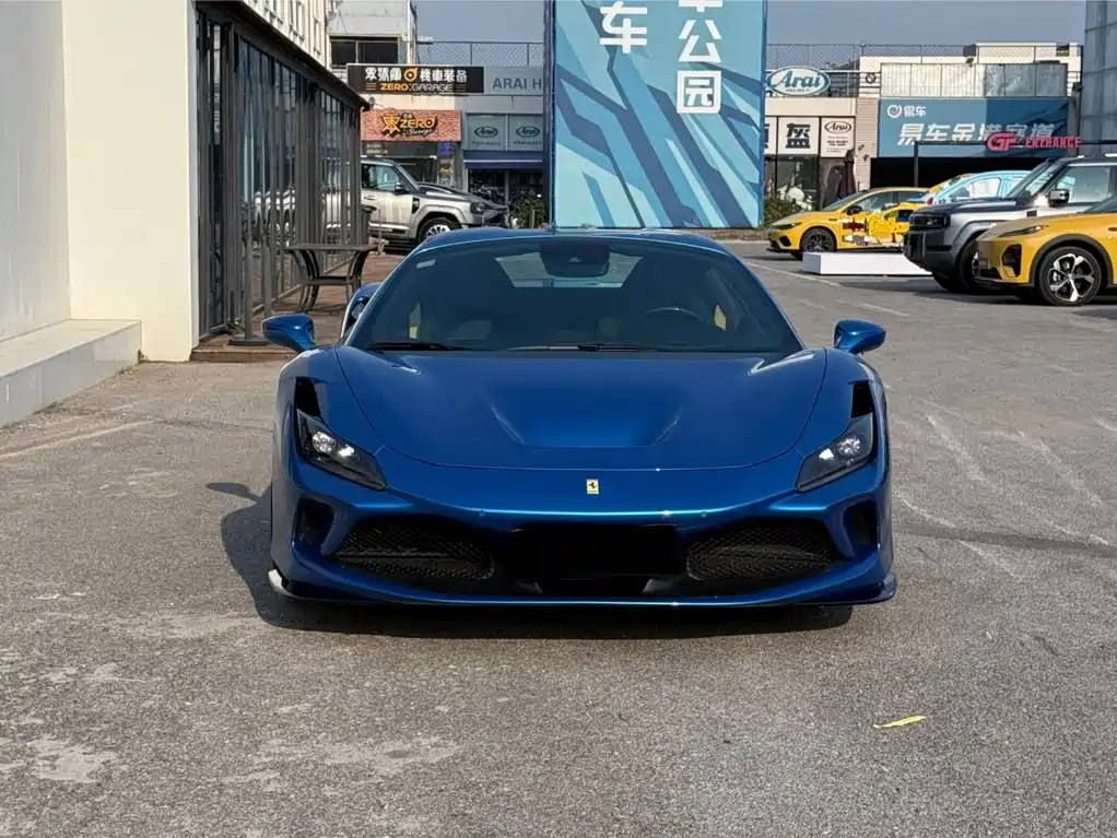 Ferrari F8 — миниатюра 3