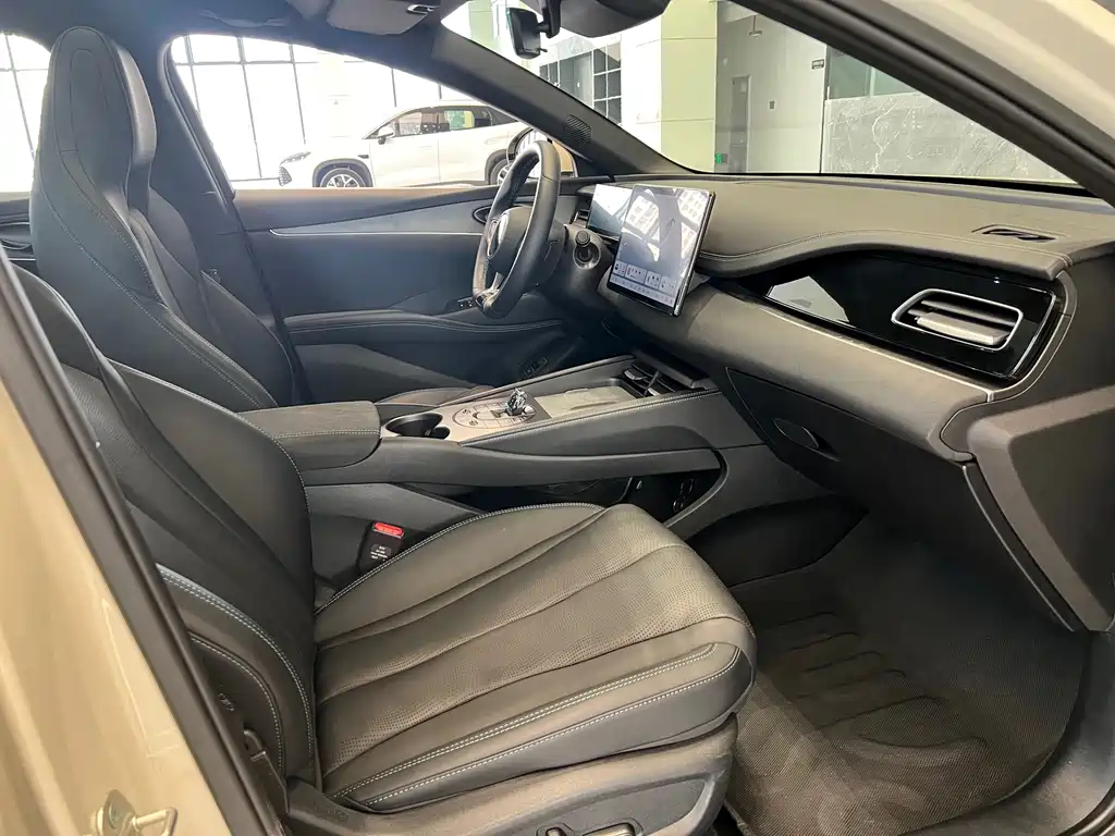 BYD SEAL 06 NEW ENERGY