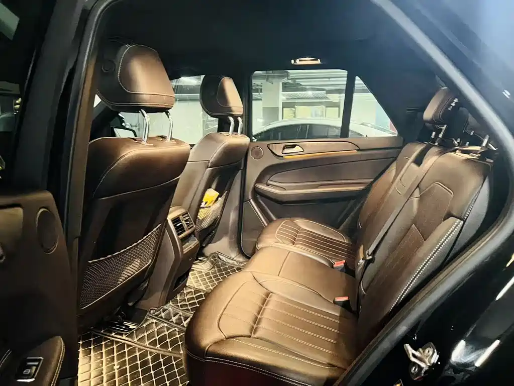 Mercedes-Benz GLE (Import) — миниатюра 6