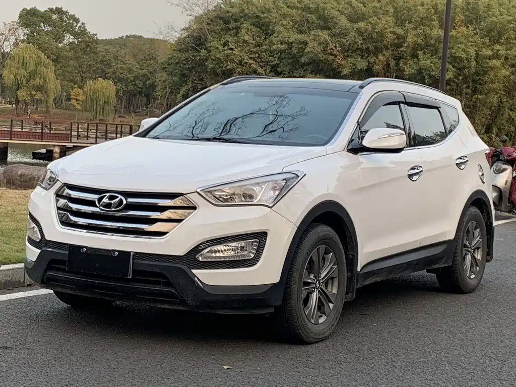 Hyundai Santa Fe 2016