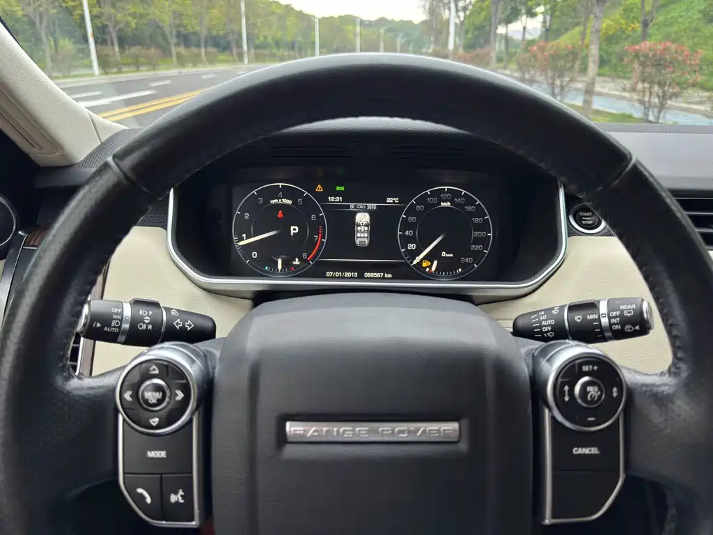 Land Rover Range Rover Sport 2014 3.0 SC V6 HSE DYNAMIC