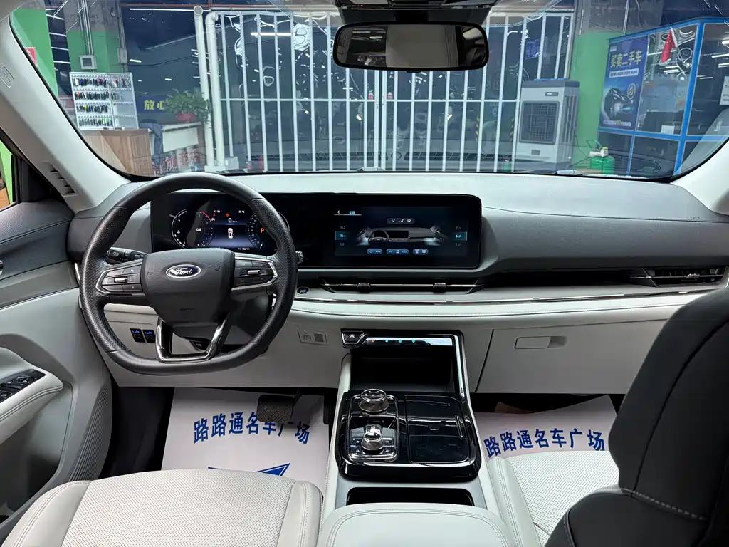 Ford Equator Sport — миниатюра 7