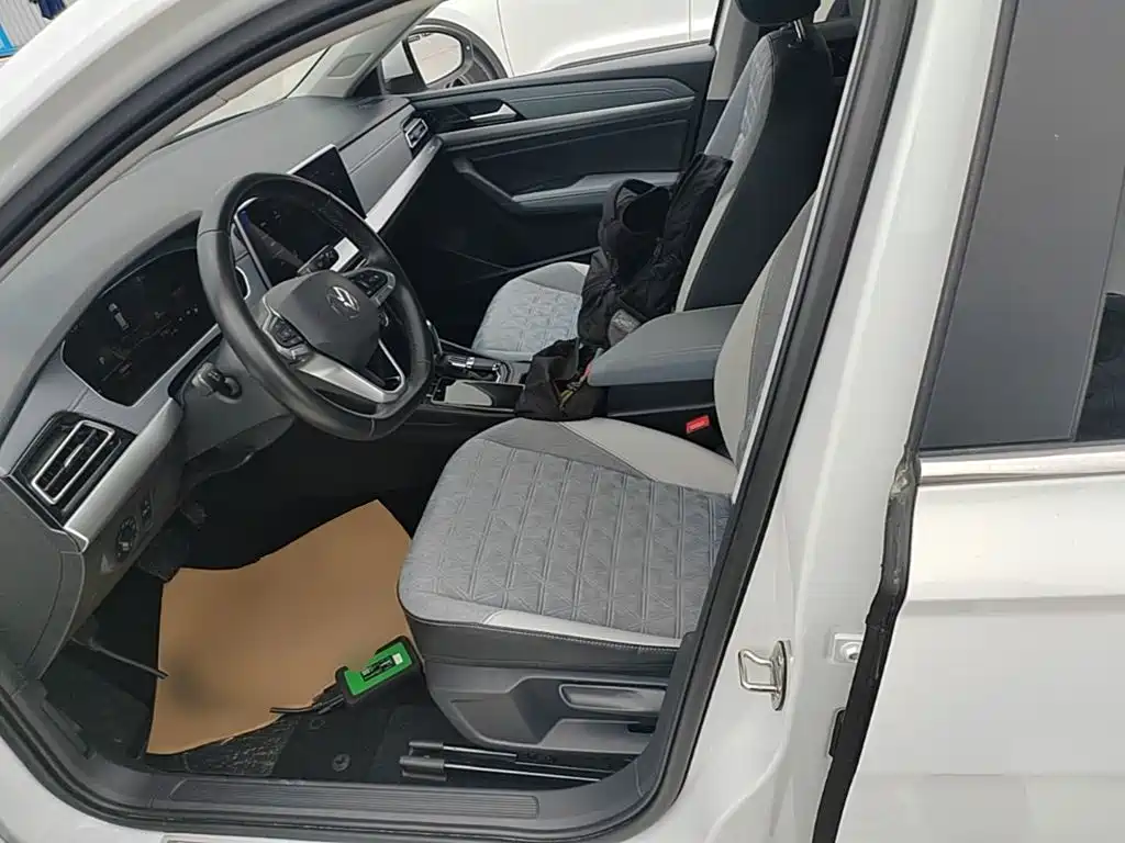 Volkswagen Lavida — миниатюра 15