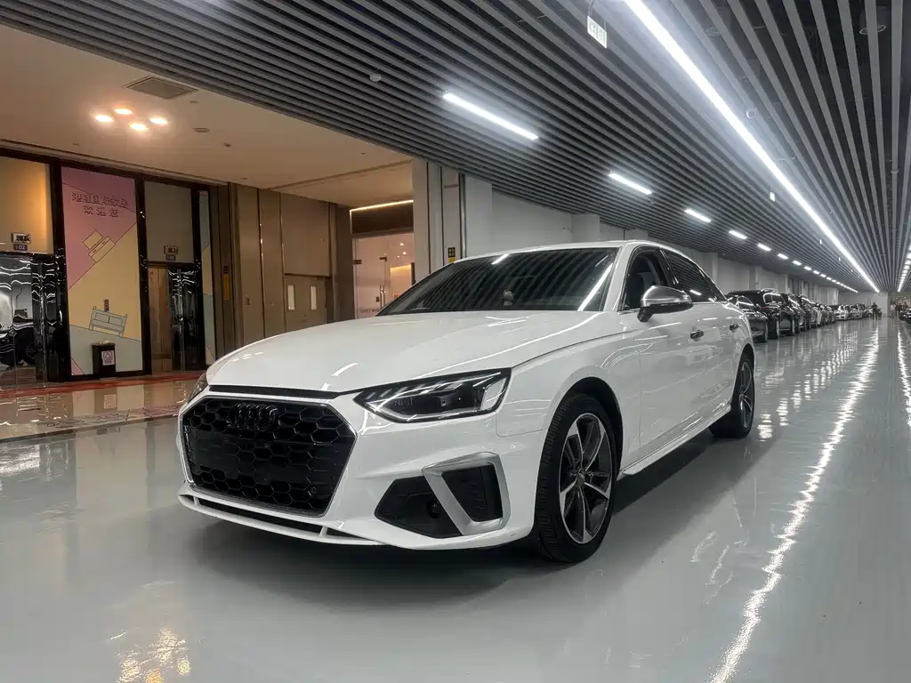 Audi A4L 2021
