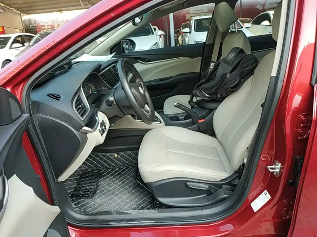 Buick Excelle — миниатюра 15