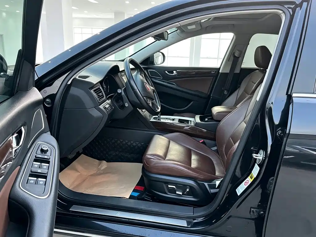 Hongqi Hongqi H7 — миниатюра 4