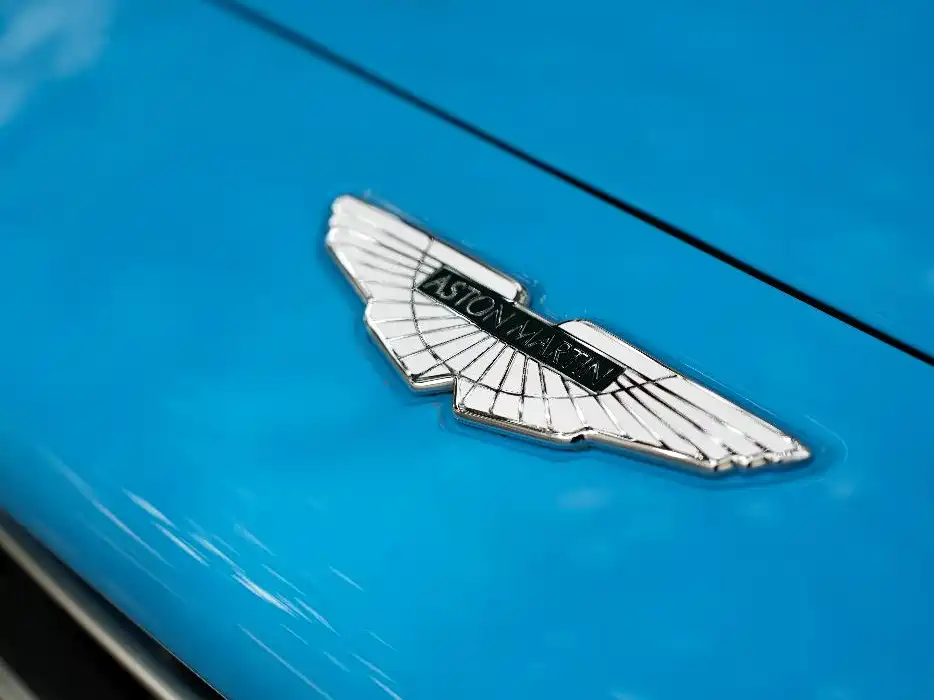 Aston Martin DBX 2021 4.0T V8