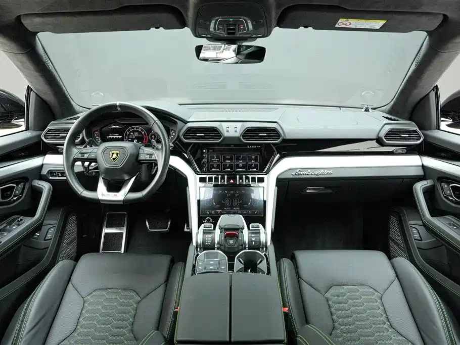Lamborghini Urus 2023 4.0T V8 S