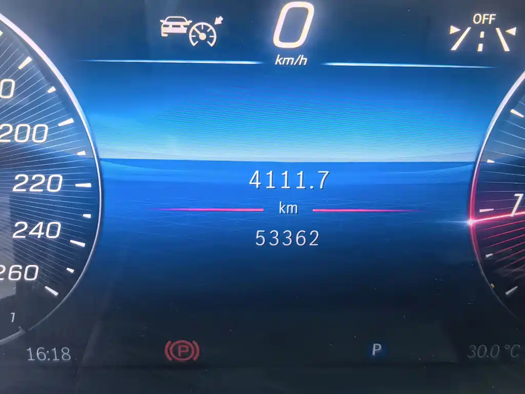 Mercedes-Benz C-Class — миниатюра 13