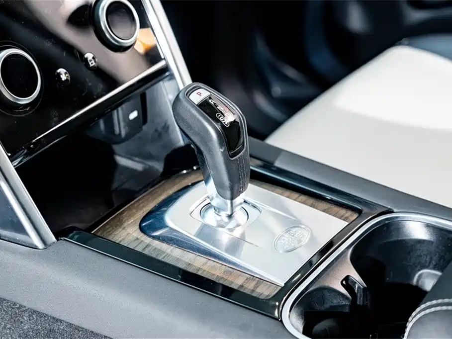 LAND ROVER DISCOVER SPORTS