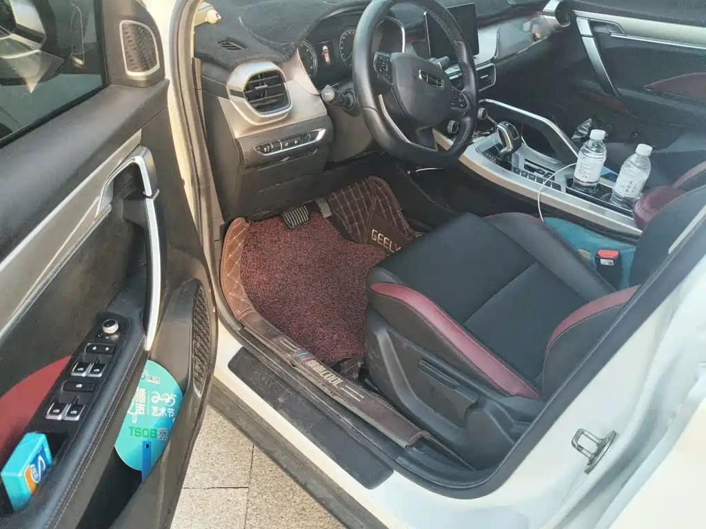 Geely Binyue — миниатюра 17