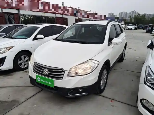 Suzuki S-Cross