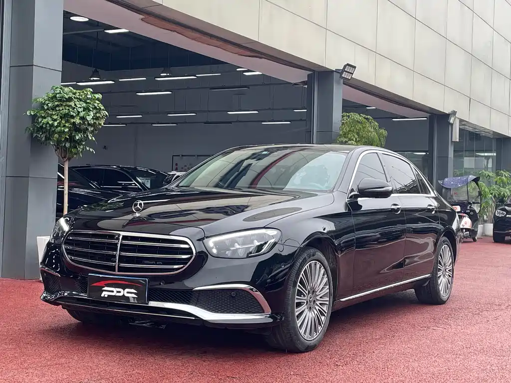 Mercedes-Benz E-Class 2021