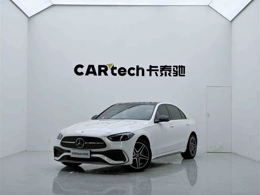 Mercedes-Benz C-Class 2024