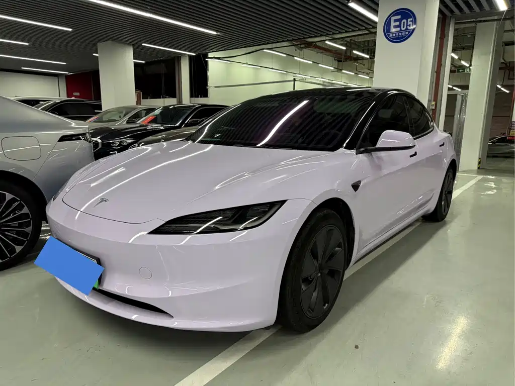 Tesla Model 3 2024