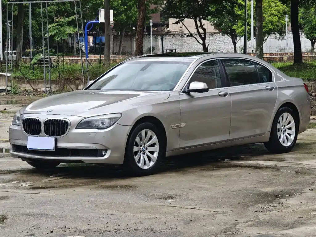 BMW 7 Series 2012