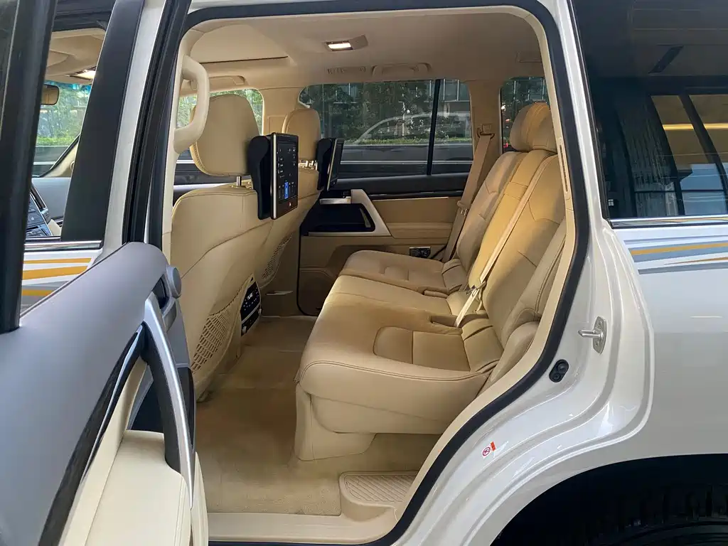 Toyota Land Cruiser — миниатюра 20