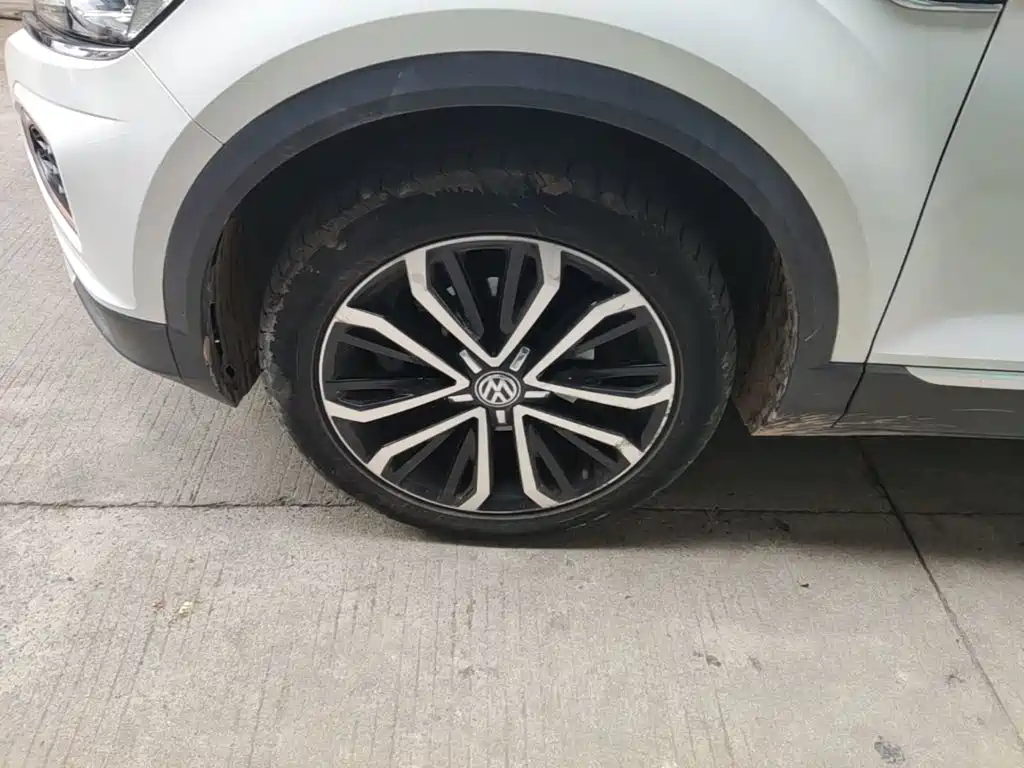 Volkswagen T-Roc — миниатюра 23