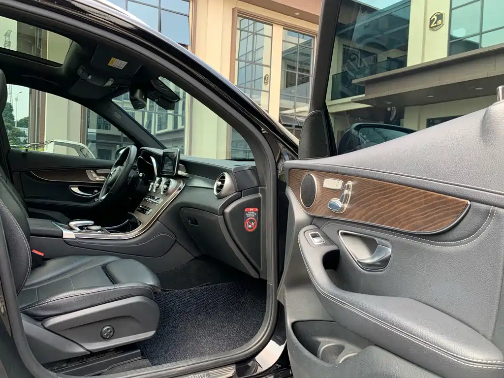 Mercedes-Benz GLC — миниатюра 16