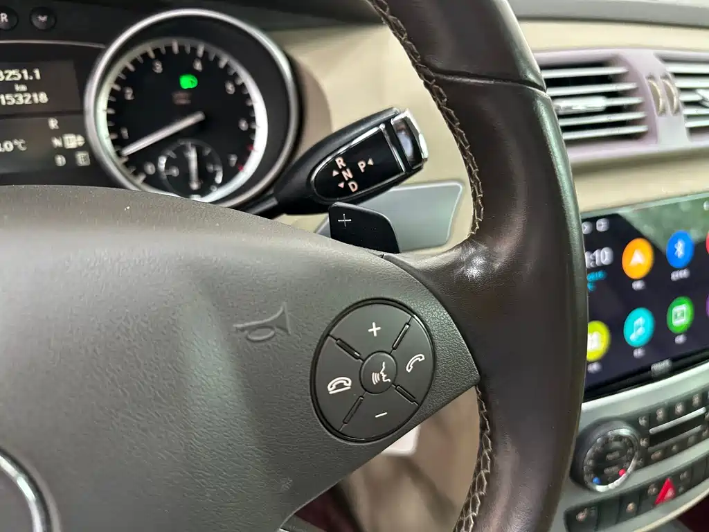 Mercedes-Benz R-Class — миниатюра 7