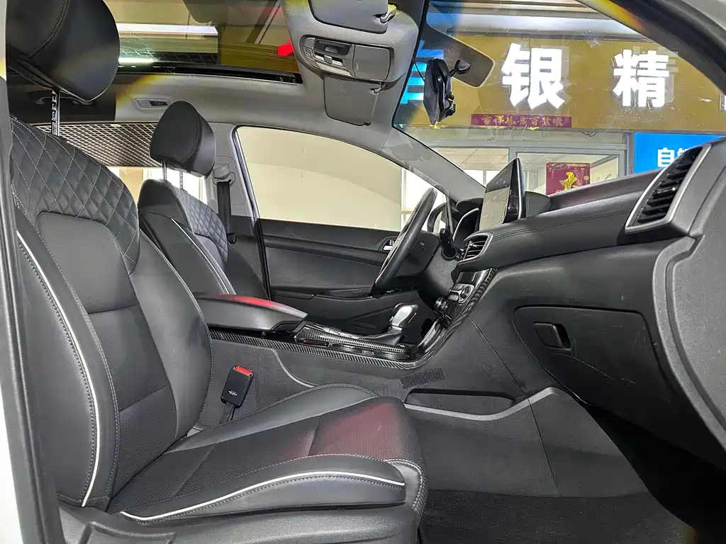 Hyundai Tucson — миниатюра 8