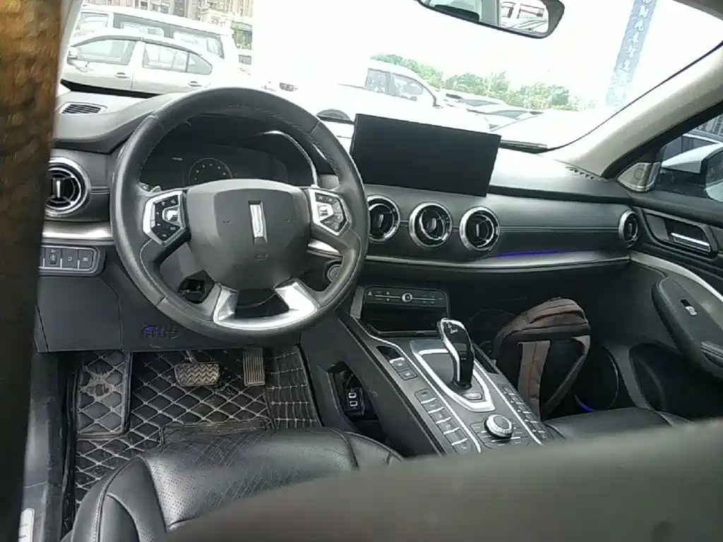 Wey Wey VV6 — миниатюра 10