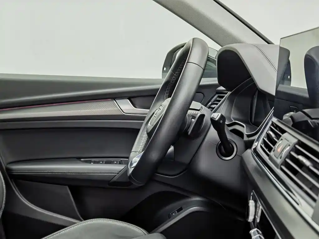Audi Q5L — миниатюра 22