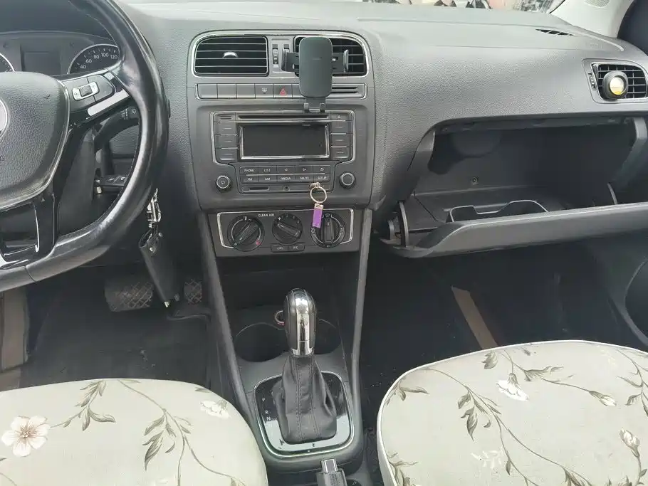 Volkswagen Polo — миниатюра 13