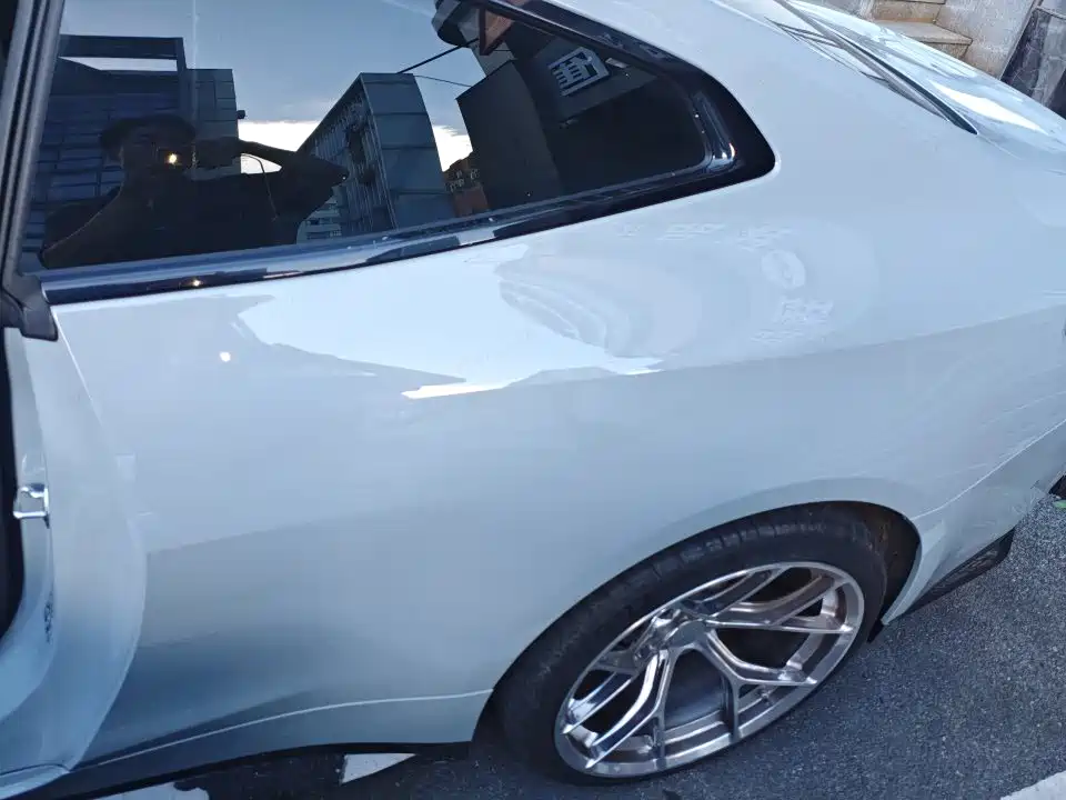 BMW M4 — миниатюра 5