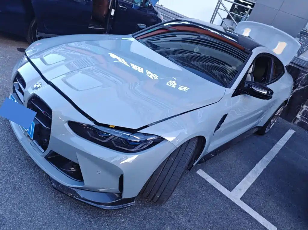 BMW M4