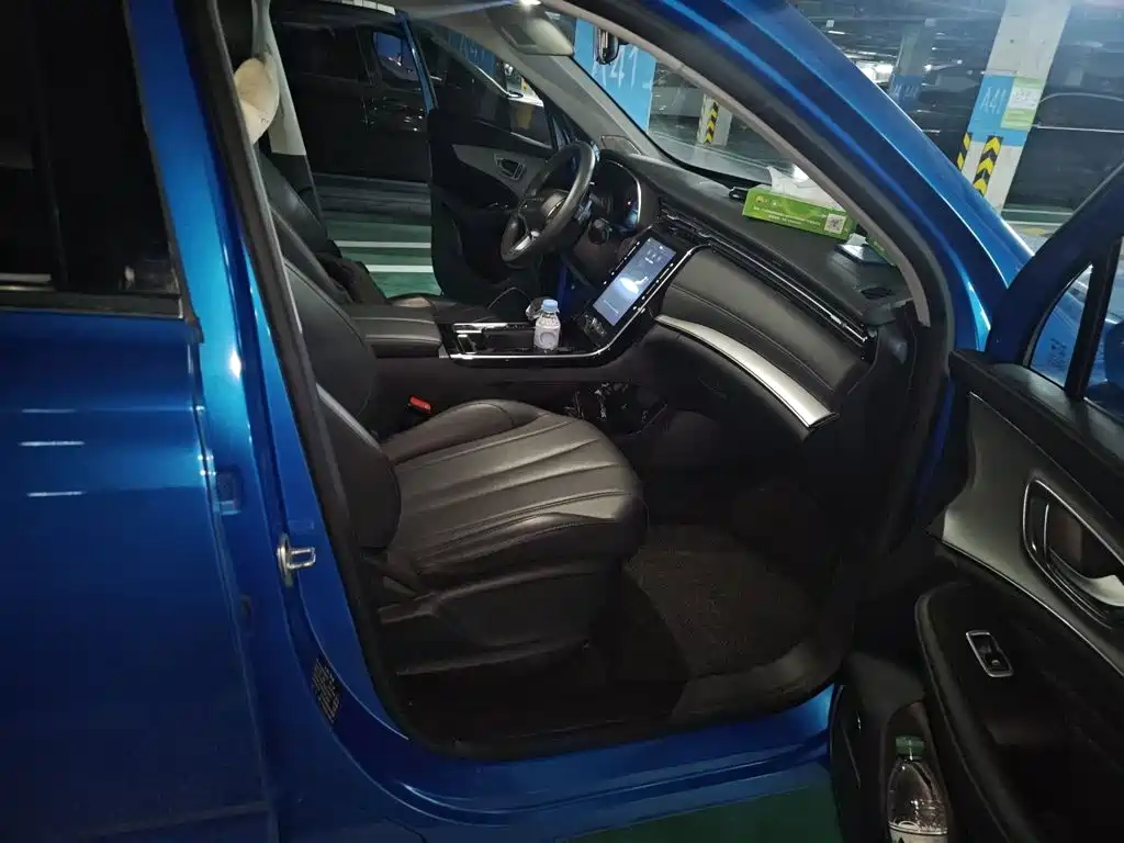Roewe RX5 MAX — миниатюра 20