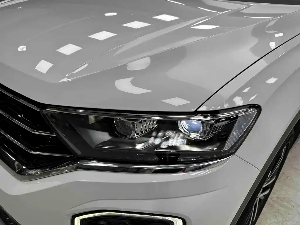Volkswagen T-Roc — миниатюра 23