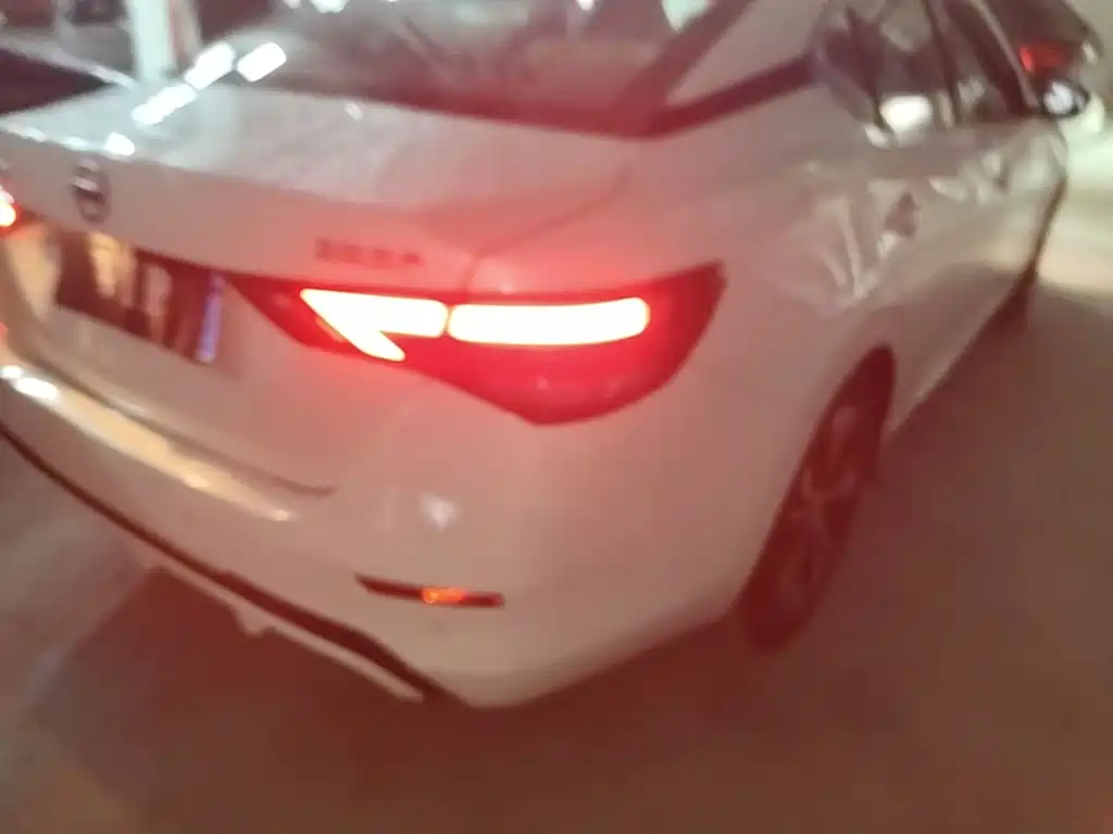 Nissan Sylphy — миниатюра 8