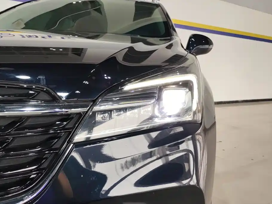 Buick Envision Plus — миниатюра 5