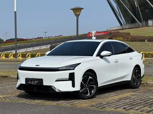 GEELY GALAXY GALAXY L6 2025