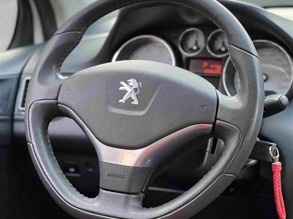 Peugeot 308 — миниатюра 13