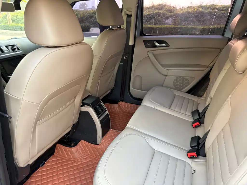 Skoda Yeti — миниатюра 6