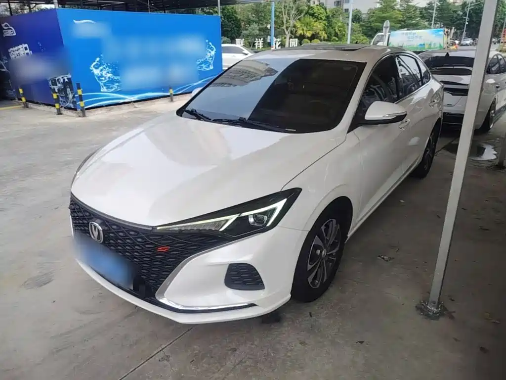 Changan Eado — миниатюра 2