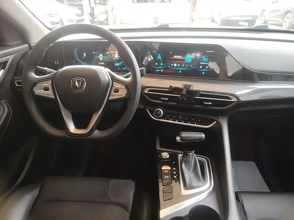 Changan Eado — миниатюра 10