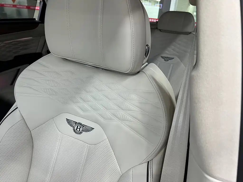 Bentley Bentayga — фотографии объявления, Фото 12