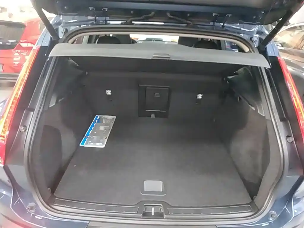 Volvo XC40 — миниатюра 19