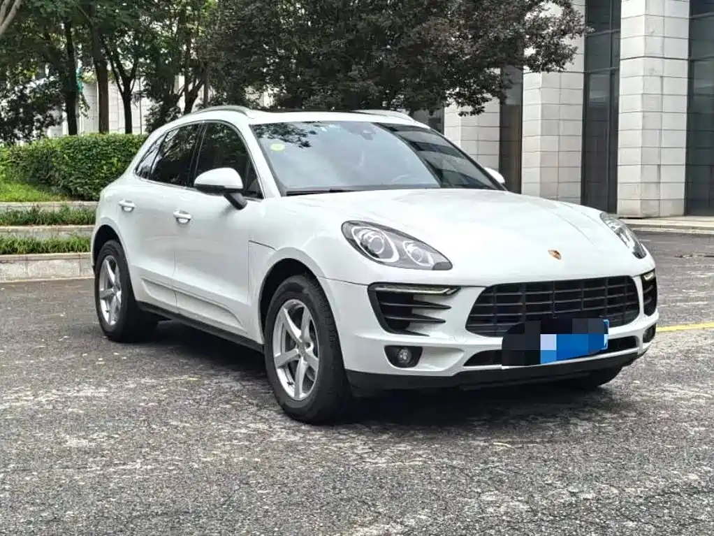 Porsche Macan — миниатюра 12