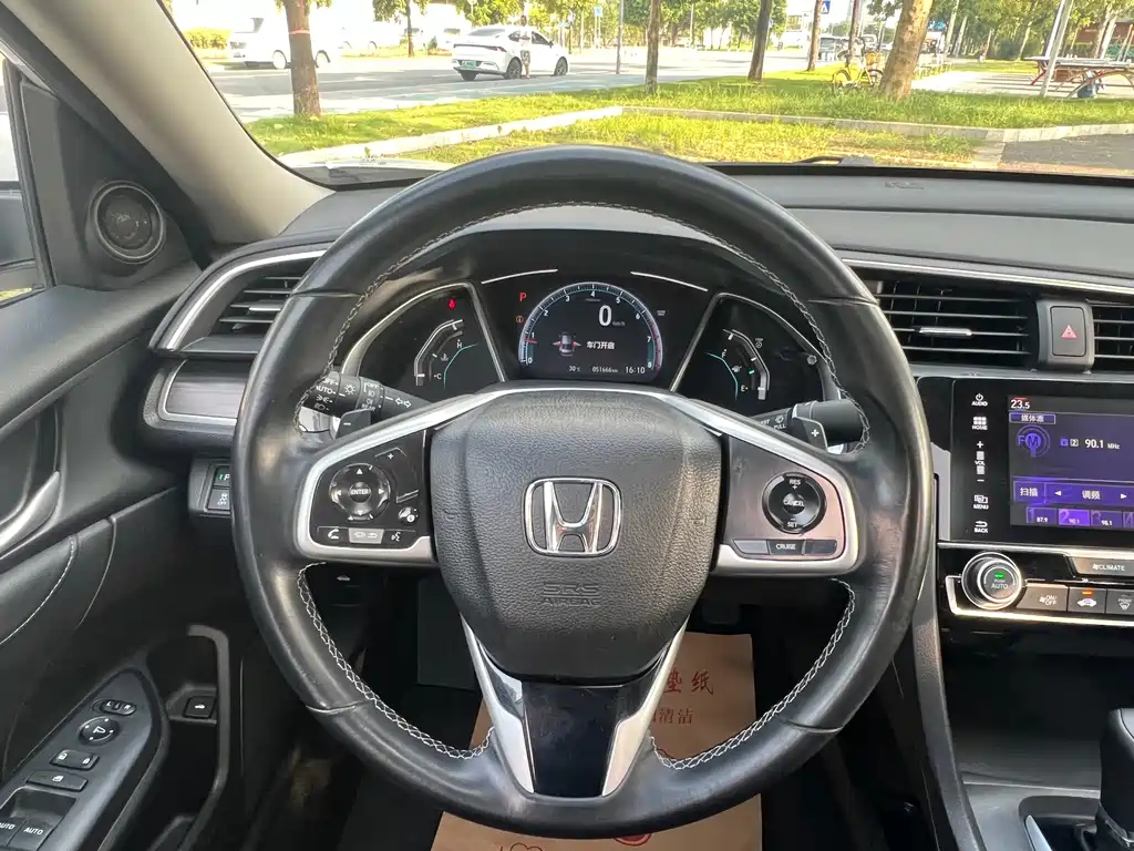 Honda Civic — миниатюра 17