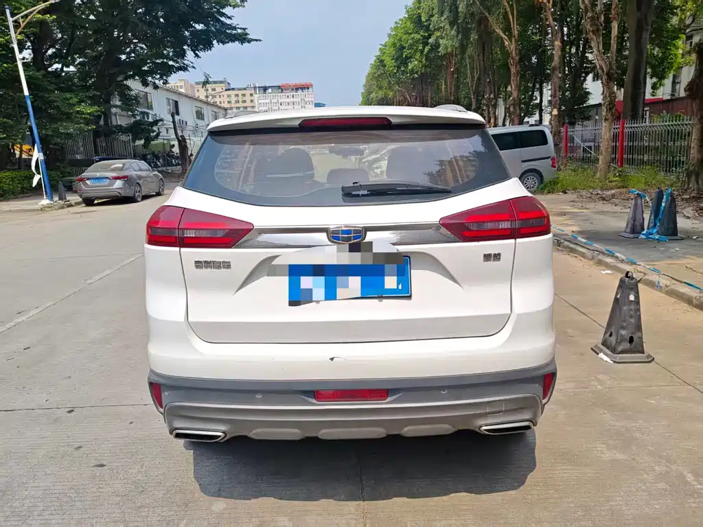 Geely Boyue — миниатюра 9