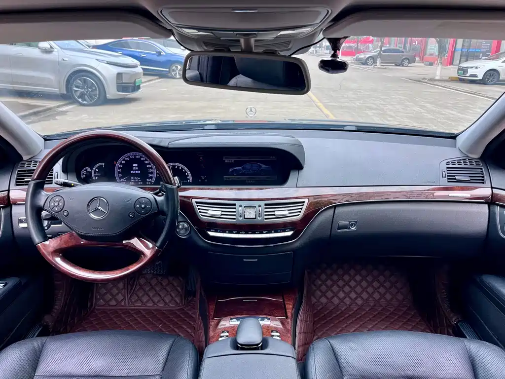 Mercedes-Benz S-Class — миниатюра 6