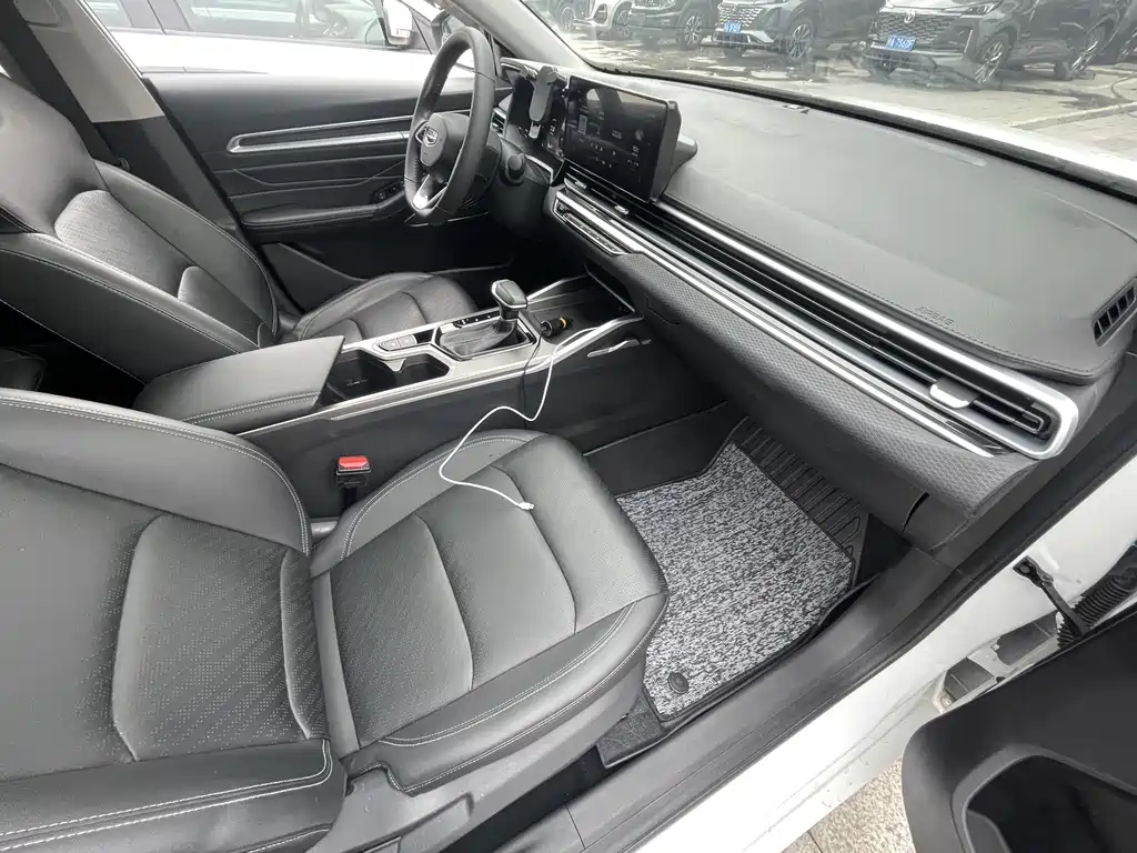 Geely Emgrand — миниатюра 5