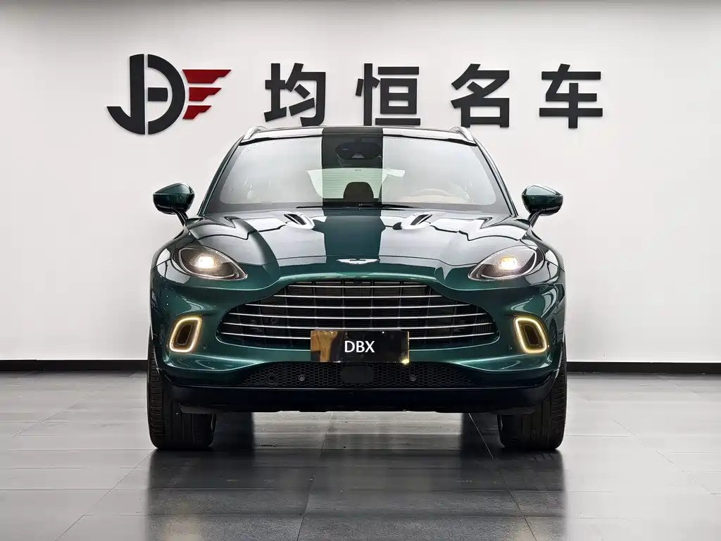 Aston Martin DBX 2023 4.0T V8
