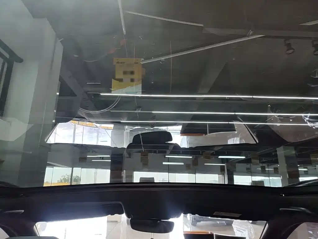 Land Rover Discovery Sport — миниатюра 18