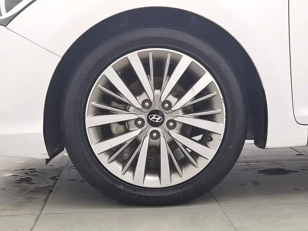 Hyundai Mistra — миниатюра 17