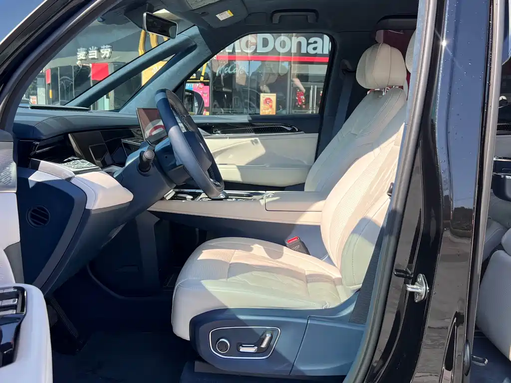 ZEEKR EXTREME KRYPTON 009